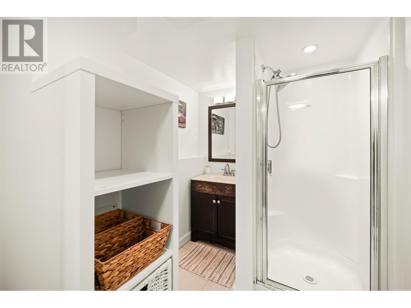 4585 Cove Cliff Road, North Vancouver, British Columbia  V7G 1H7 - Photo 31 - R2977344