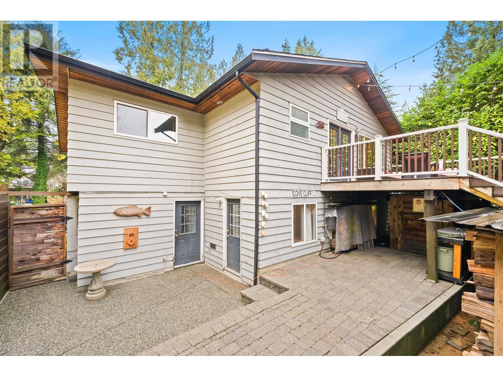 4585 Cove Cliff Road, North Vancouver, British Columbia  V7G 1H7 - Photo 33 - R2977344