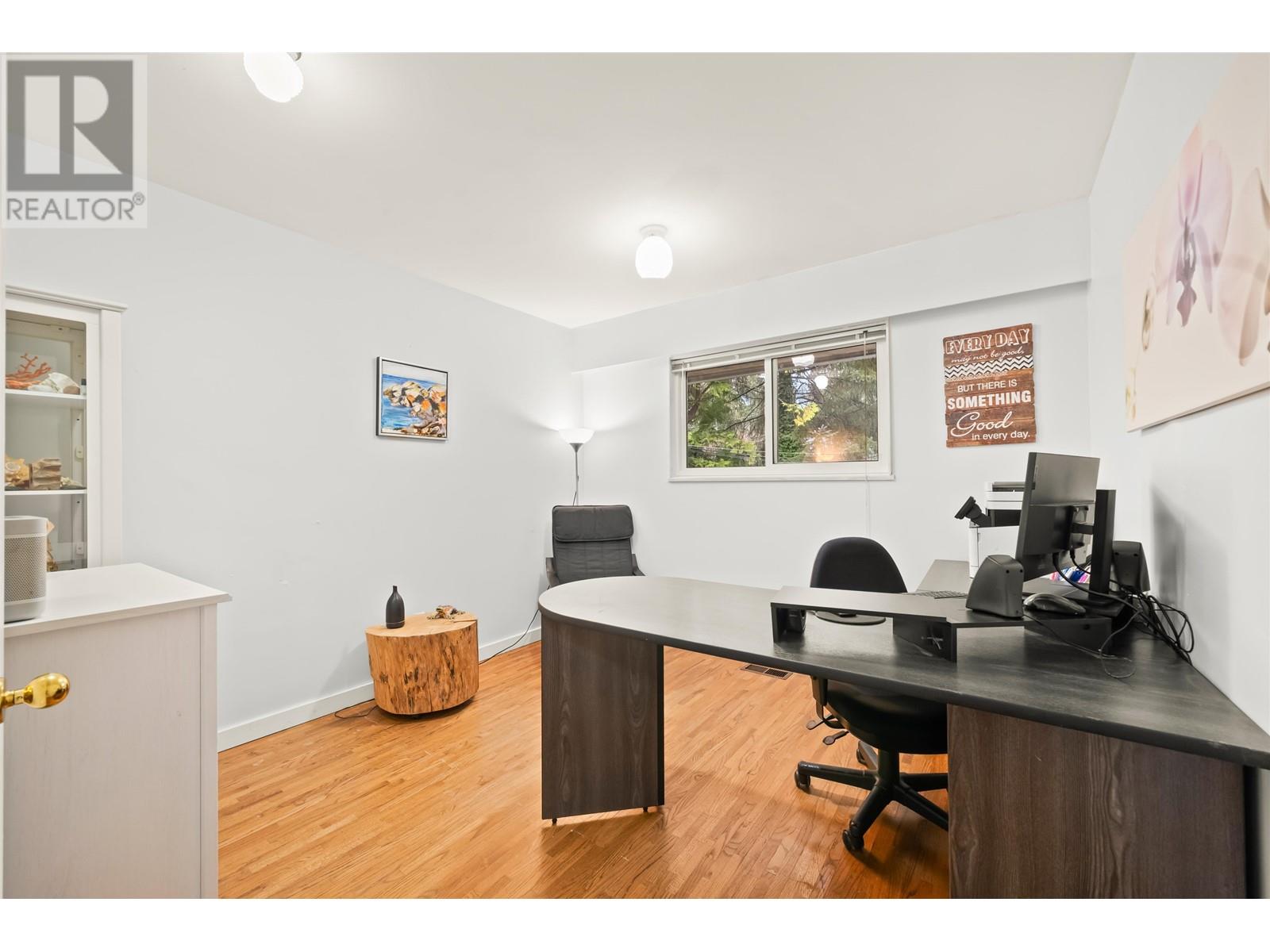 4585 Cove Cliff Road, North Vancouver, British Columbia  V7G 1H7 - Photo 27 - R2977344