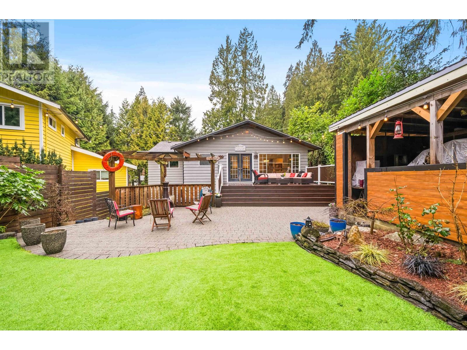 4585 Cove Cliff Road, North Vancouver, British Columbia  V7G 1H7 - Photo 34 - R2977344