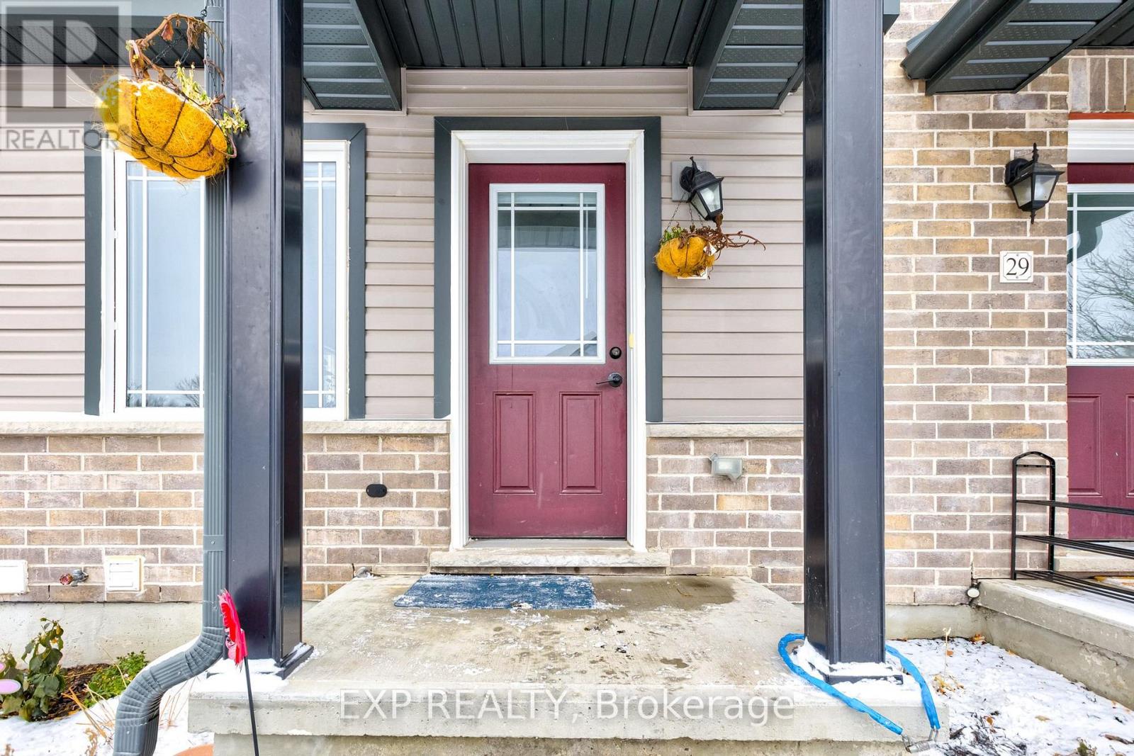 Property at 30 - 350 DUNDAS STREET S image 4