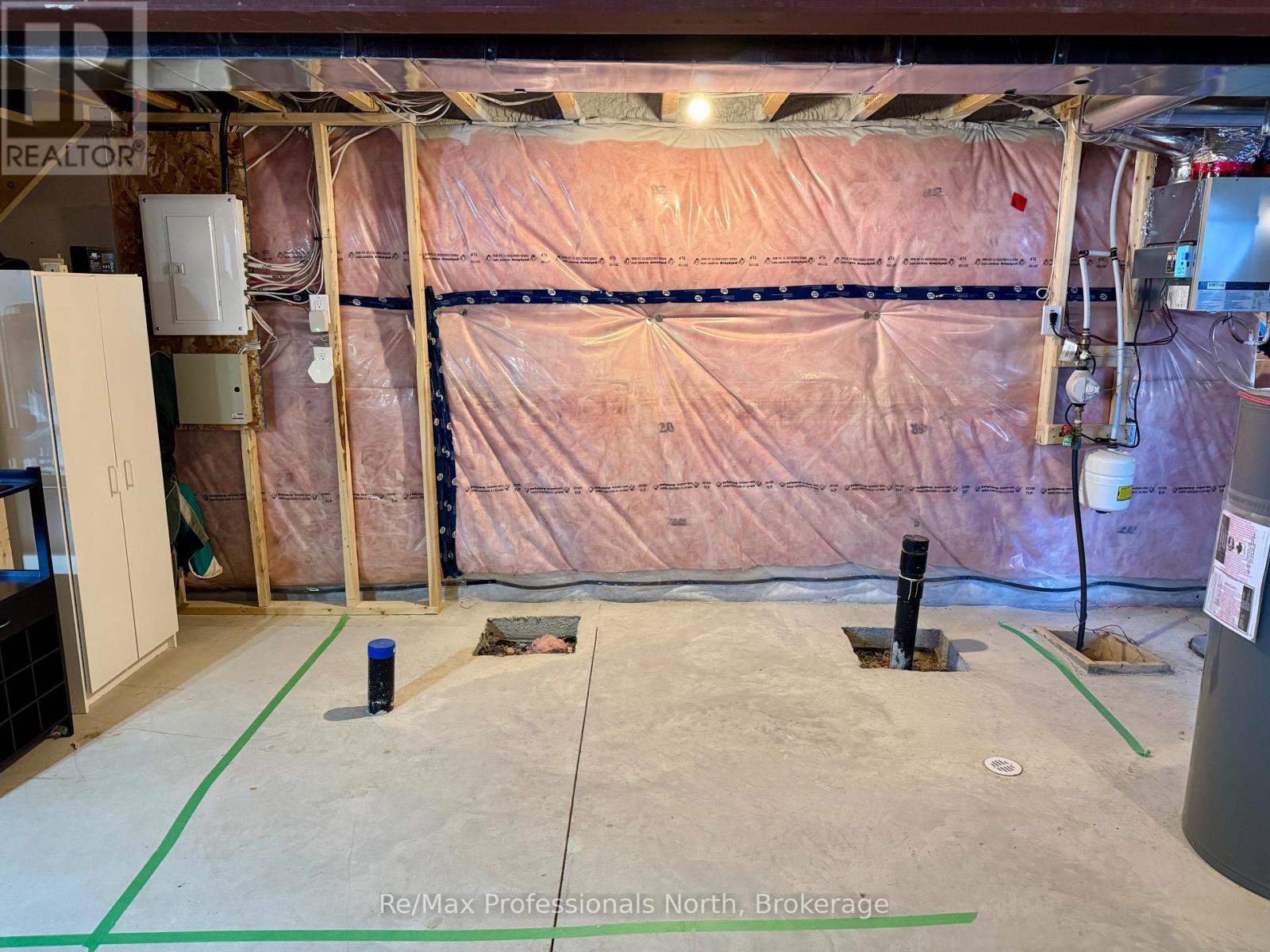 90 Ann Street, Bracebridge, Ontario  P1L 1M1 - Photo 28 - X12003802