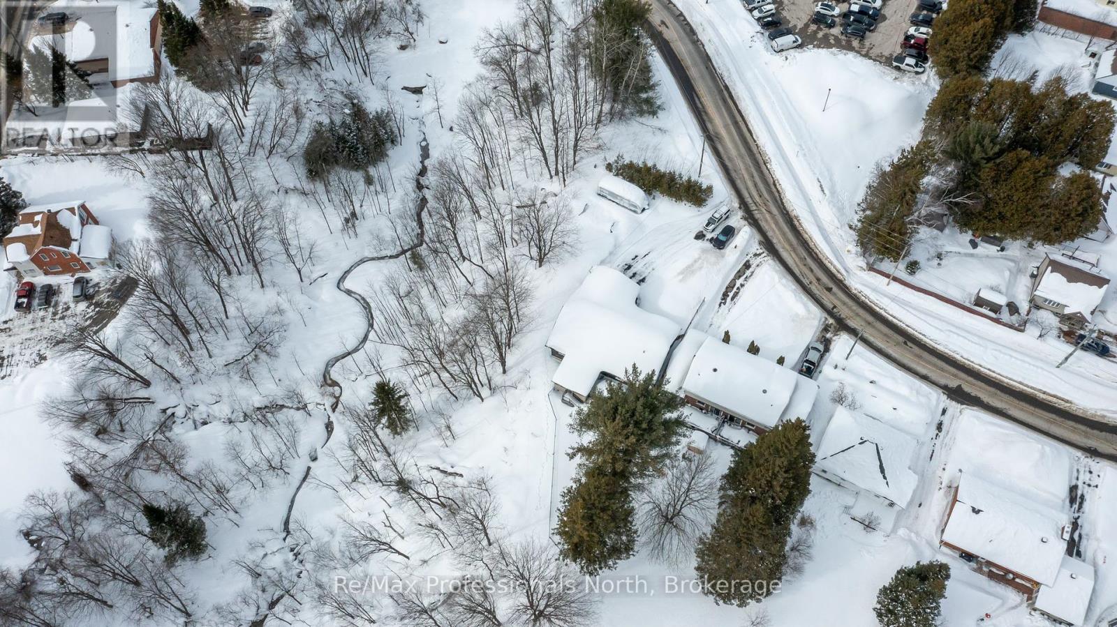 90 Ann Street, Bracebridge, Ontario  P1L 1M1 - Photo 39 - X12003802