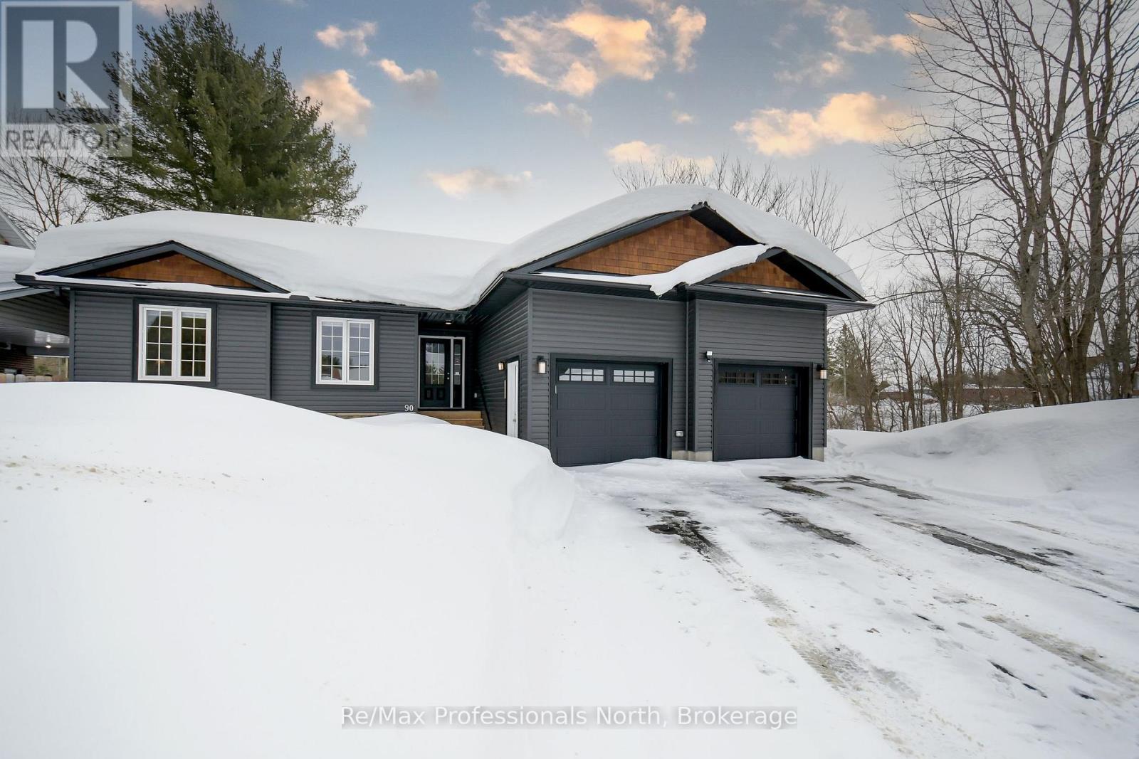 90 Ann Street, Bracebridge, Ontario  P1L 1M1 - Photo 44 - X12003802