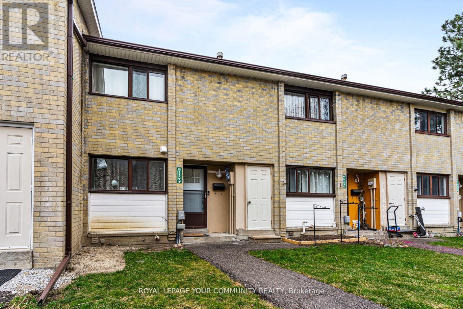 Property at 336 FLEETWOOD CRESCENT image 2