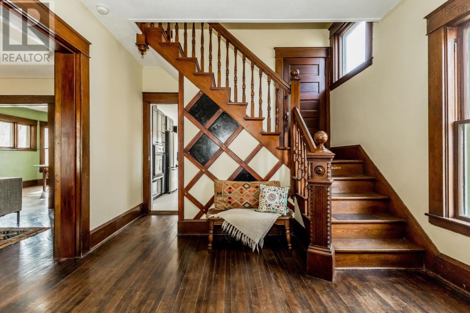 14 Locust Avenue, Wolfville, Nova Scotia  B4P 2E8 - Photo 4 - 202504788