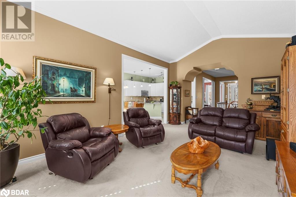 31 Collier Crescent, Angus, Ontario  L3W 0M6 - Photo 6 - 40705005