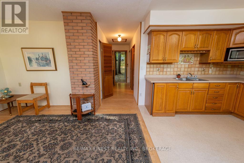 2305e Opinicon Road, Rideau Lakes, Ontario  K0G 1P0 - Photo 4 - X12017523
