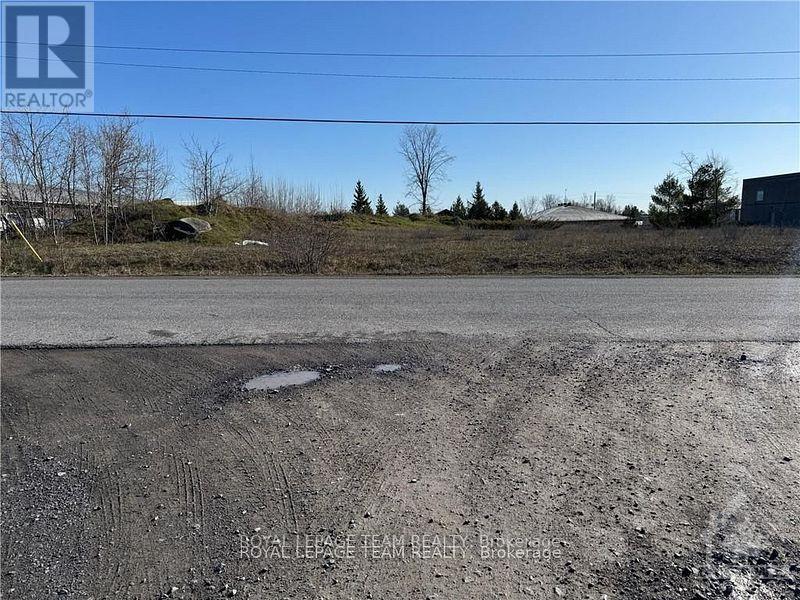 154 Wescar Lane, Ottawa, Ontario  K0A 1L0 - Photo 3 - X12017421