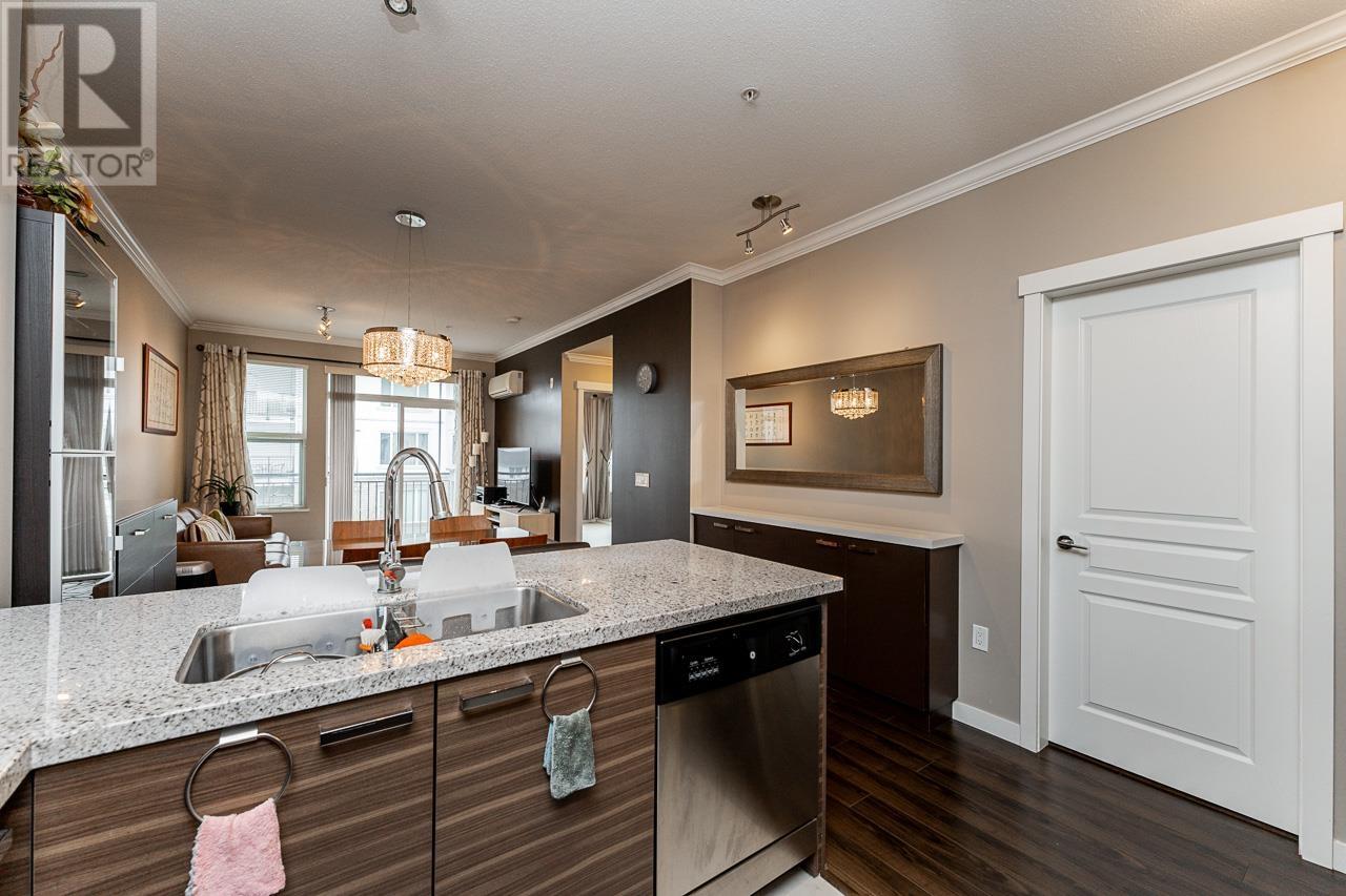 329 9388 Mckim Way, Richmond, British Columbia  V6X 0J7 - Photo 10 - R2975220