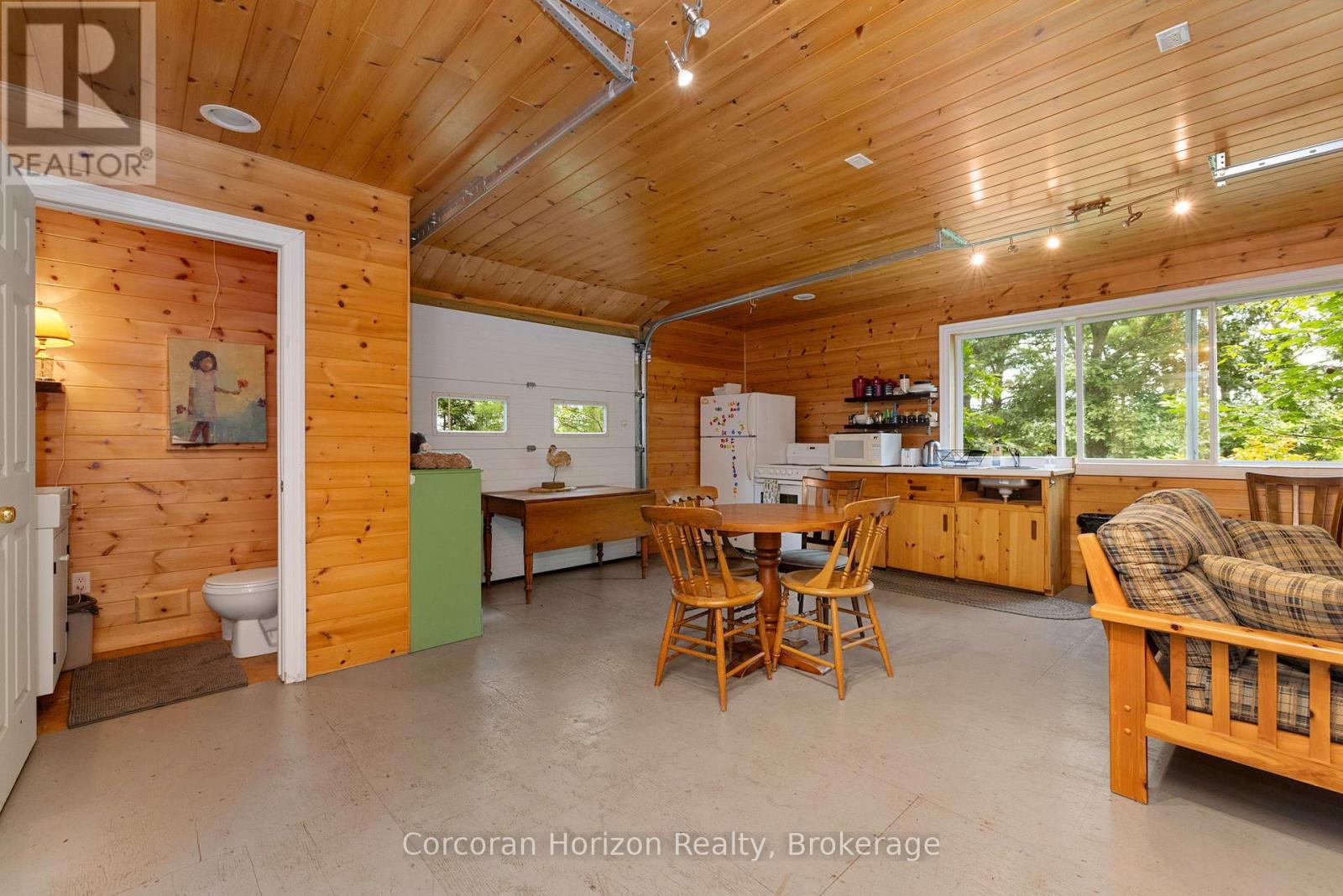 242 Is 90 Six Mi Lake Road, Georgian Bay, Ontario  L0K 1S0 - Photo 18 - X12017448