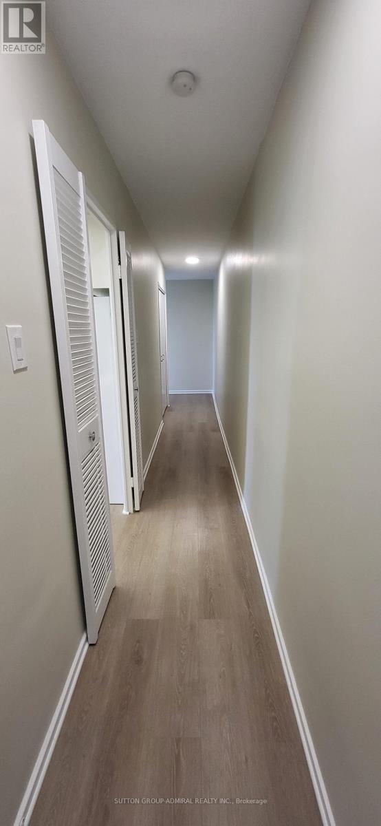 1409 - 130 Neptune Drive, Toronto (Englemount-Lawrence), Ontario  M6A 1X5 - Photo 21 - C12017429