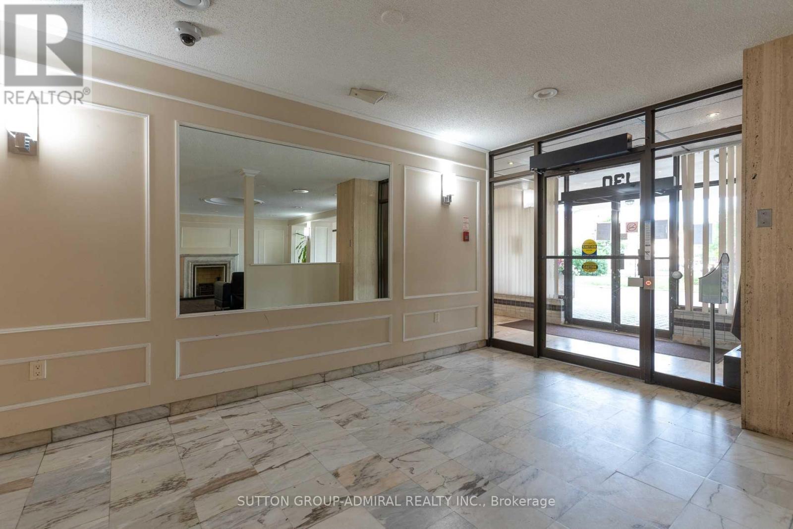 1409 - 130 Neptune Drive, Toronto (Englemount-Lawrence), Ontario  M6A 1X5 - Photo 29 - C12017429