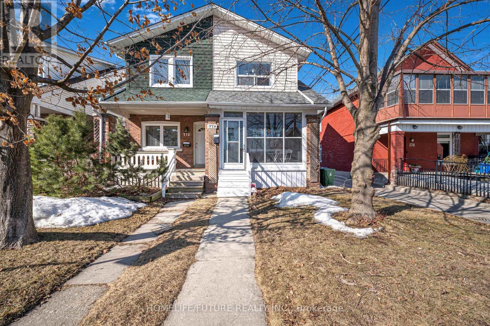 172 A Coleman Avenue, Toronto, Ontario  M4C 1R3 - Photo 1 - E12017423