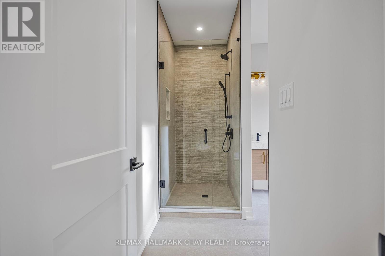 90 37th Street N, Wasaga Beach, Ontario  L9Z 2B5 - Photo 23 - S12017451