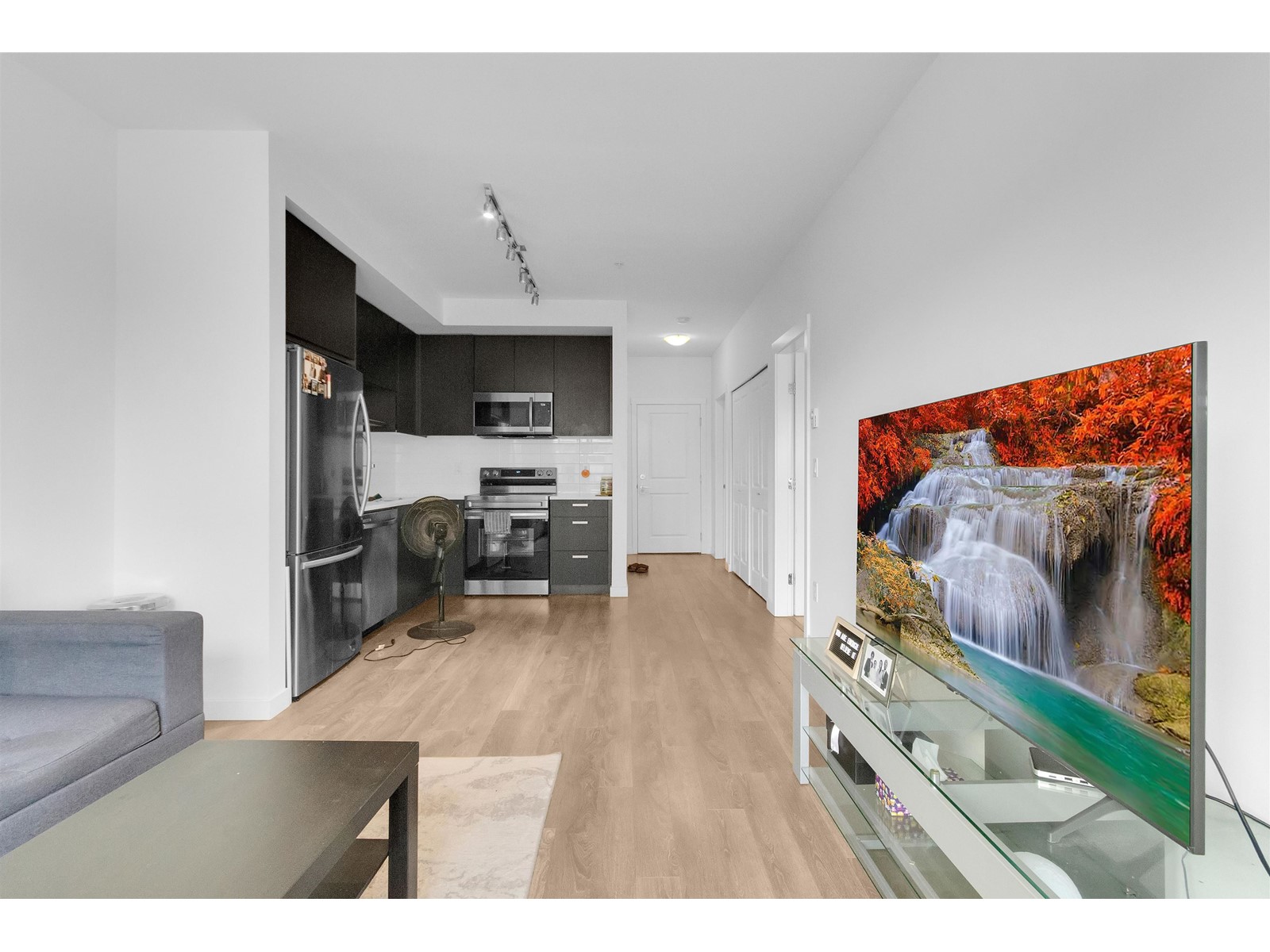 220 13623 81a Avenue, Surrey, British Columbia  V3W 3N7 - Photo 11 - R2977036