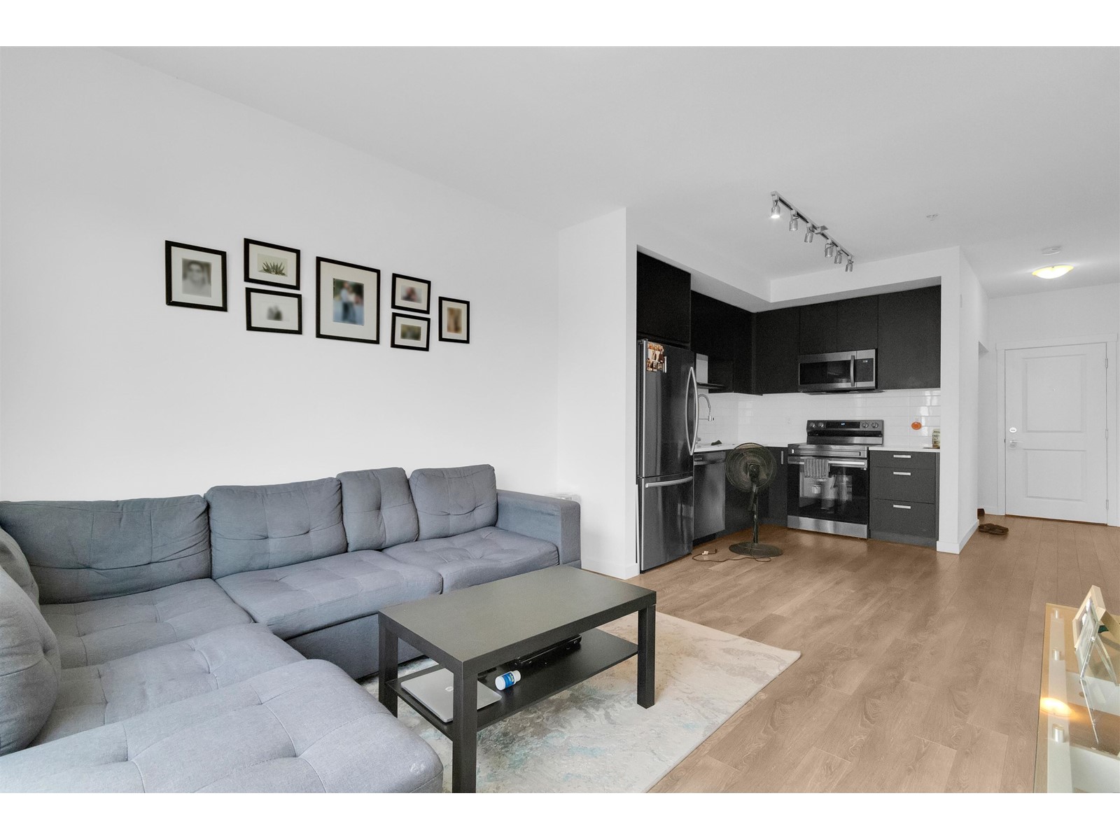220 13623 81a Avenue, Surrey, British Columbia  V3W 3N7 - Photo 10 - R2977036