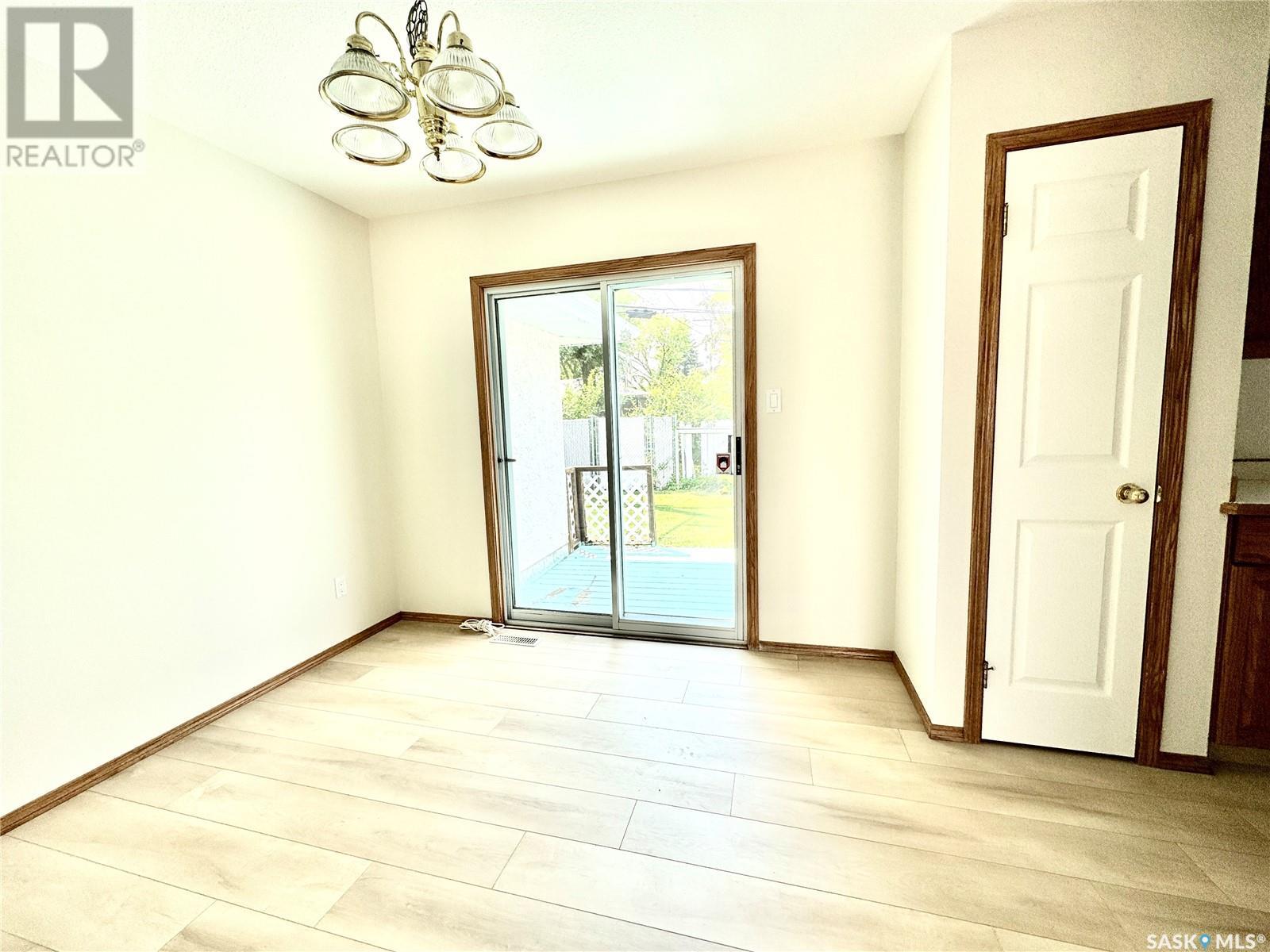 1118 Selo Place, Regina, Saskatchewan S4S 3W9 - Photo 5 - SK998729