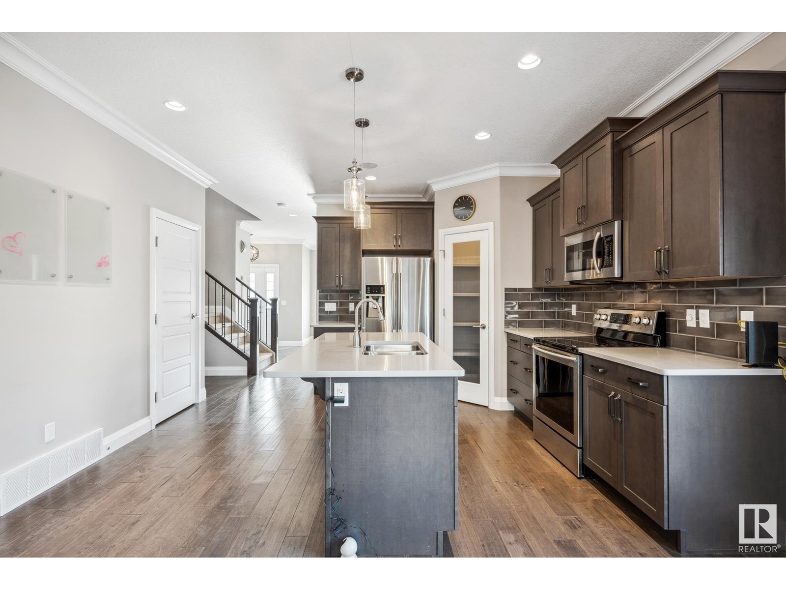 Property at 628 ORTONA WY NW image 1