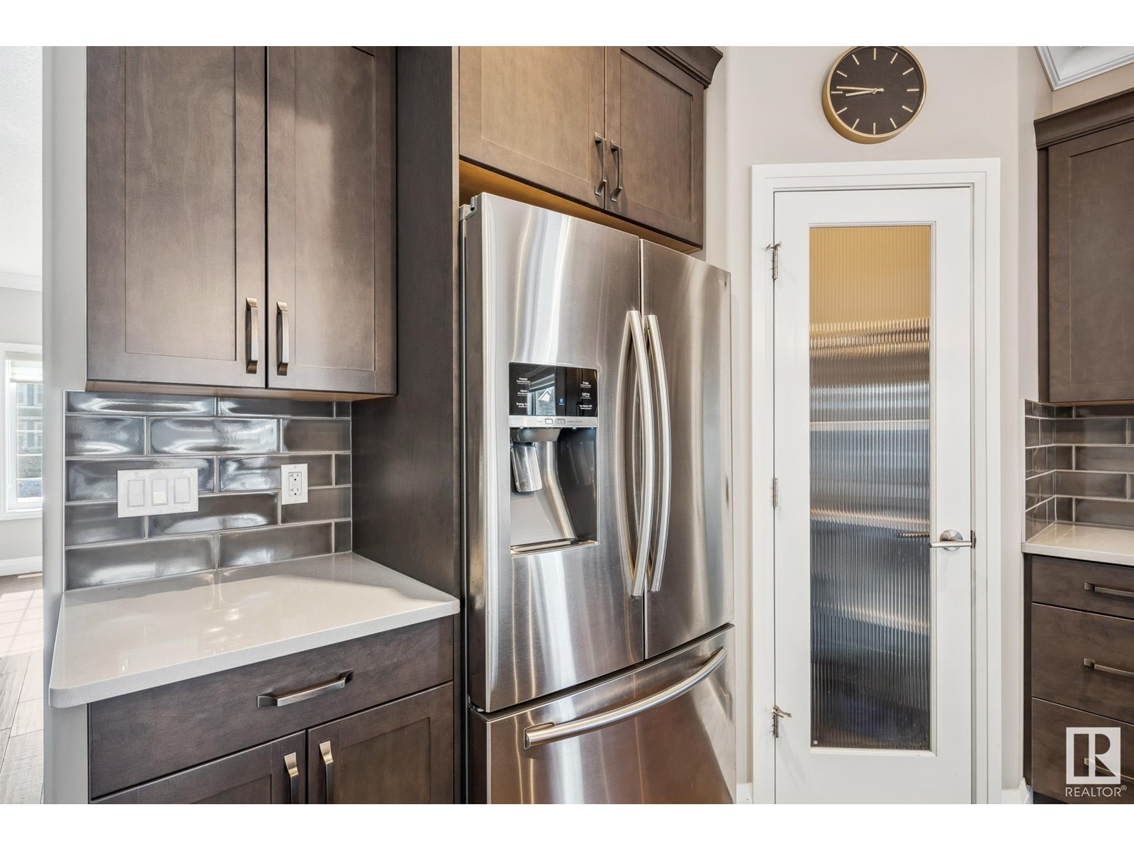 Property at 628 ORTONA WY NW image 4