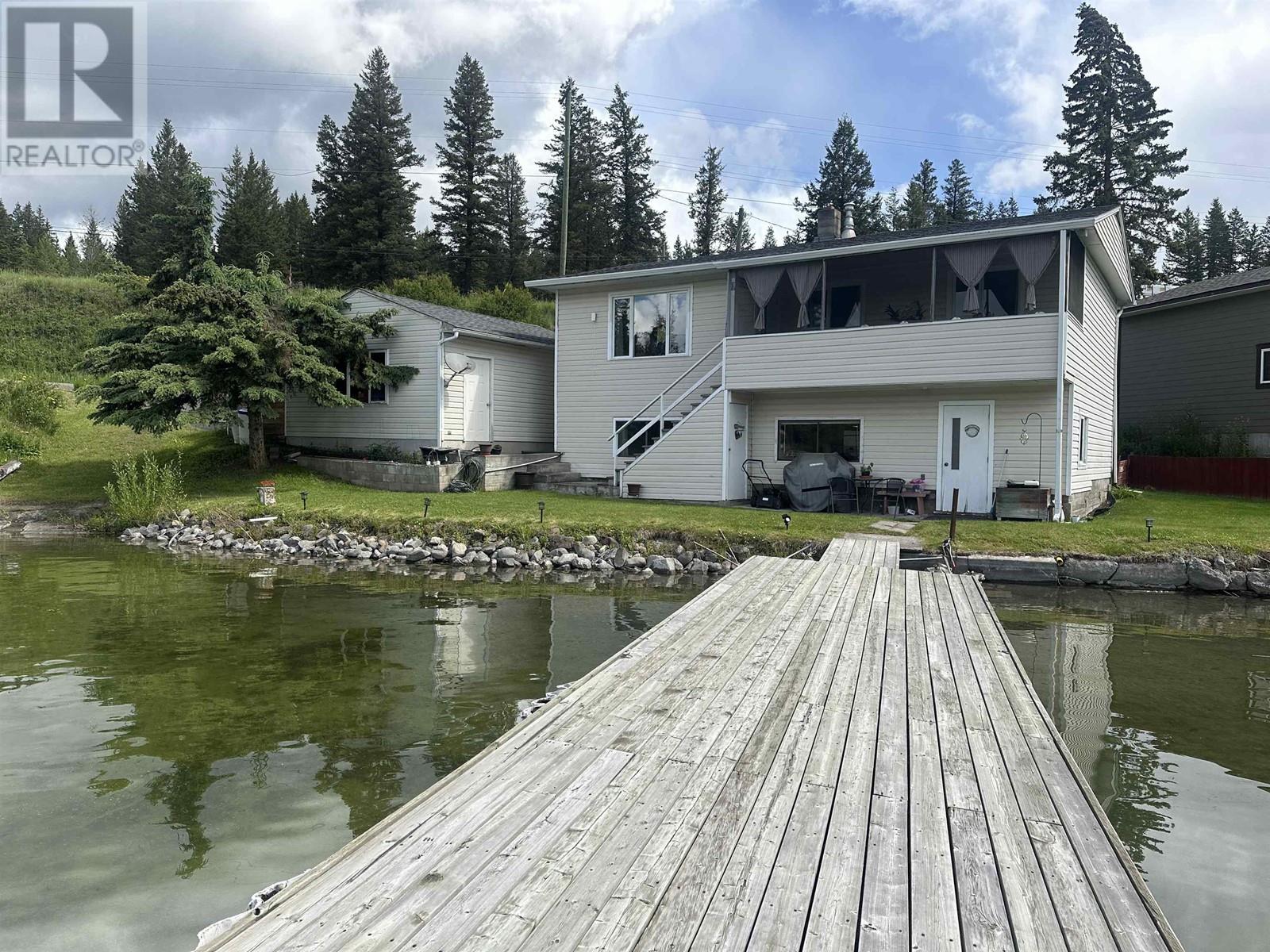 3594 GUNN ROAD, Lac La Hache, British Columbia
