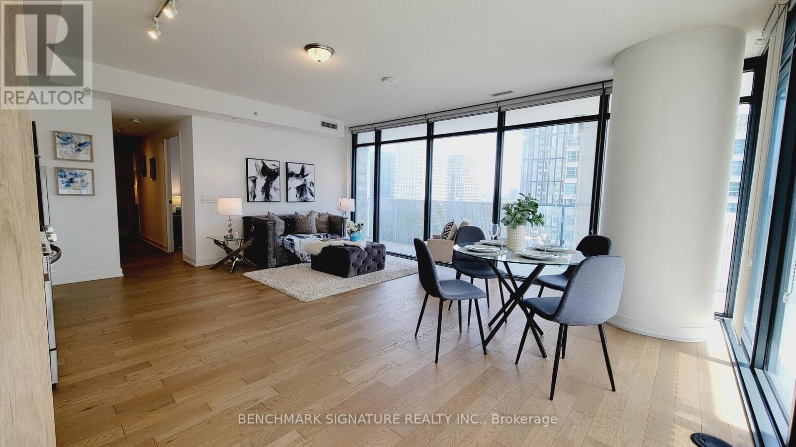1703 - 25 Richmond Street E, Toronto, Ontario  M5C 0A6 - Photo 2 - C12015772