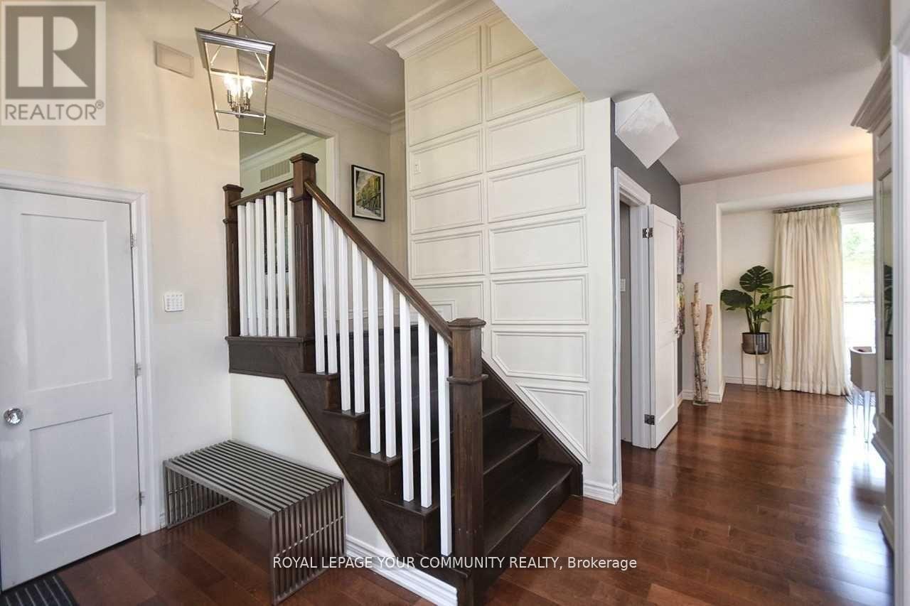 Property at 202 WILLOWRIDGE COURT image 3