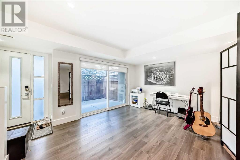 Property at 1812 47 Street NW image 5