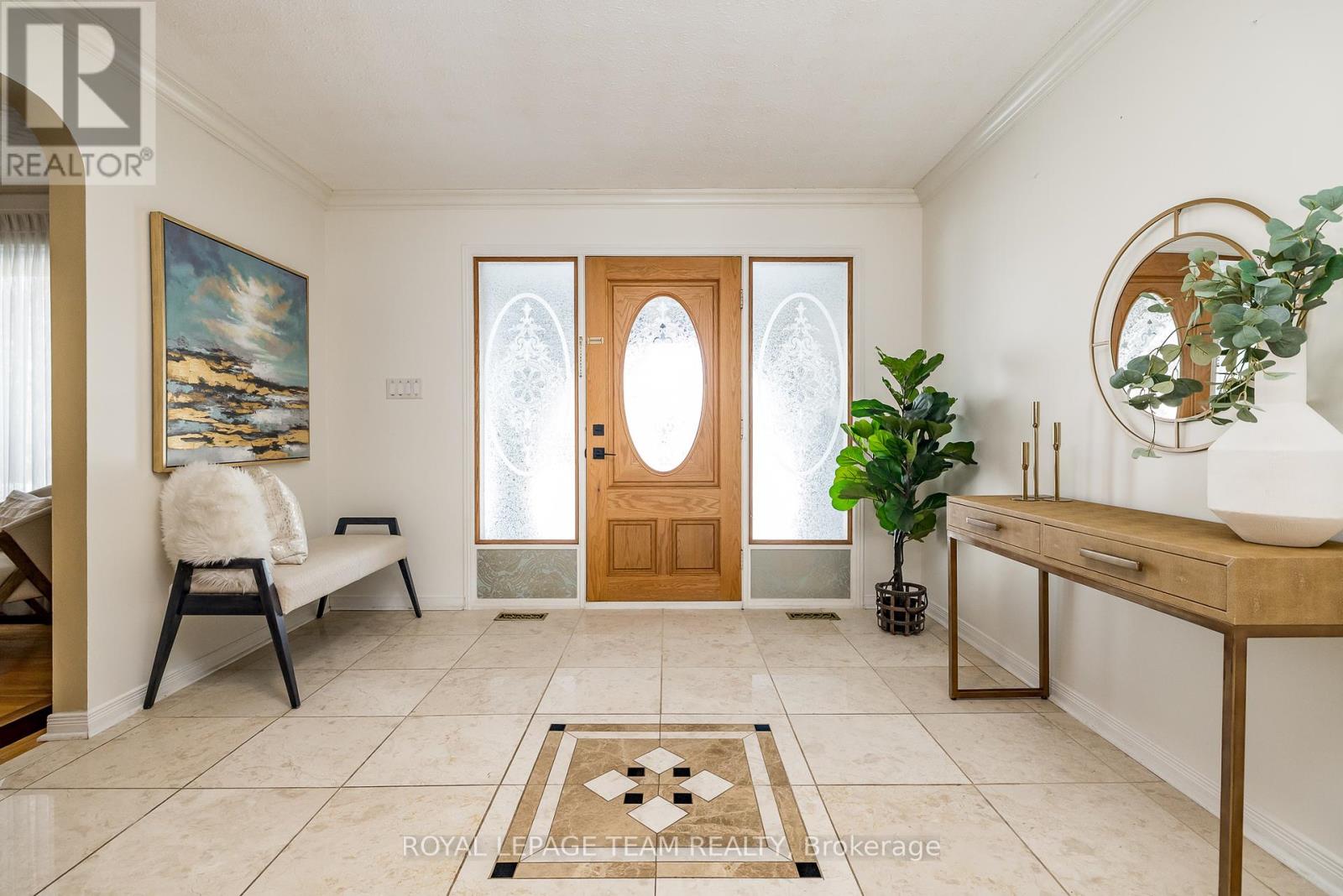 Property at 304 MOUNTBATTEN AVENUE image 3
