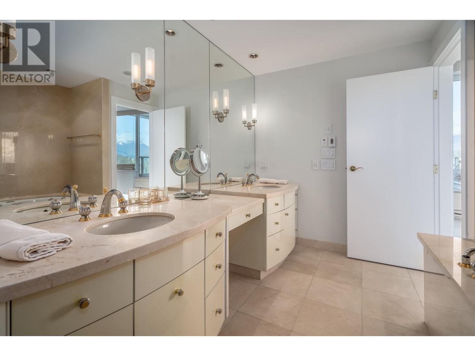 Ph13 1717 Bayshore Drive, Vancouver, British Columbia  V6G 3H3 - Photo 25 - R2977472