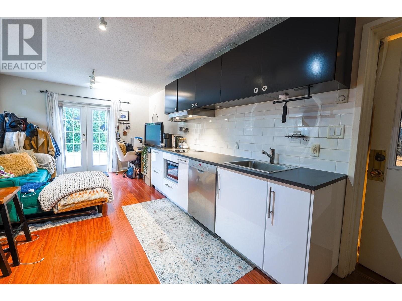 1140 Yarmouth Street, Port Coquitlam, British Columbia  V3C 5V9 - Photo 17 - R2977466