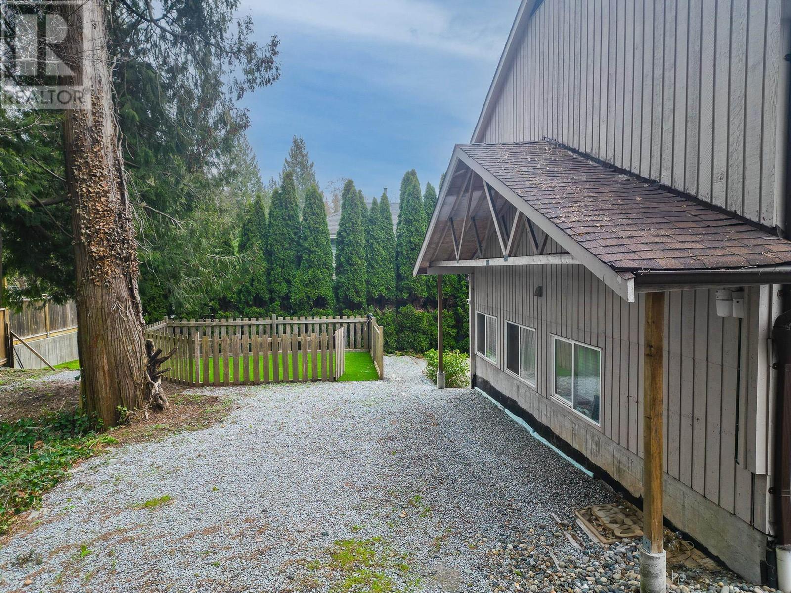 1140 Yarmouth Street, Port Coquitlam, British Columbia  V3C 5V9 - Photo 20 - R2977466