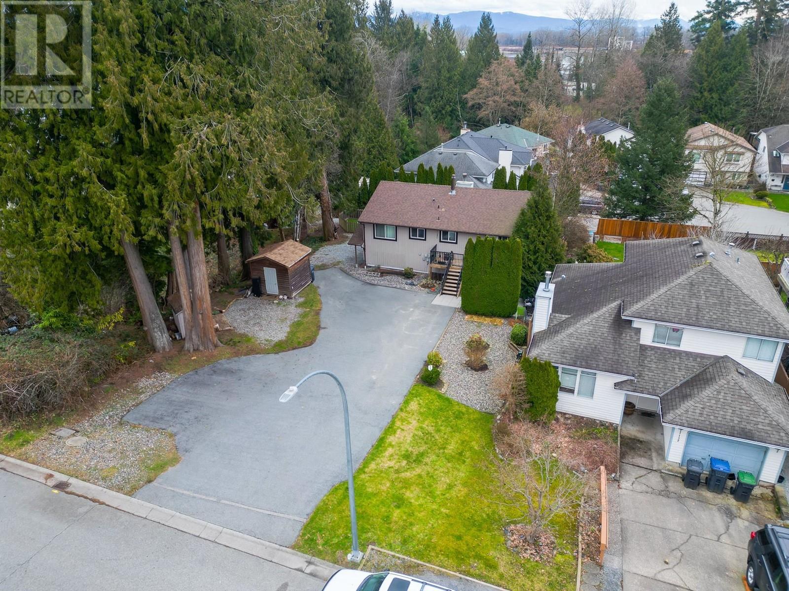1140 Yarmouth Street, Port Coquitlam, British Columbia  V3C 5V9 - Photo 24 - R2977466