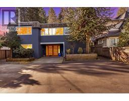 2505 WILLIAM AVENUE, North Vancouver, British Columbia