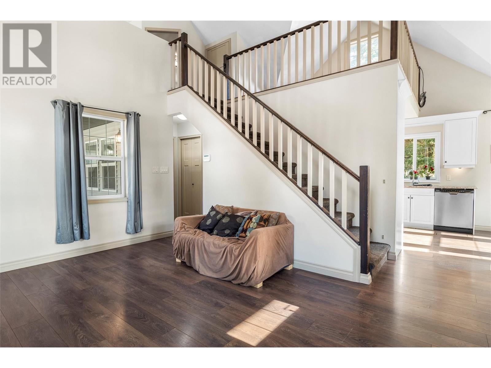 427 Hummingbird Avenue, Vernon, British Columbia  V1H 2A1 - Photo 12 - 10337982