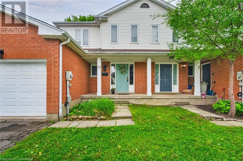 Property at 13 DEVINE Crescent image 1