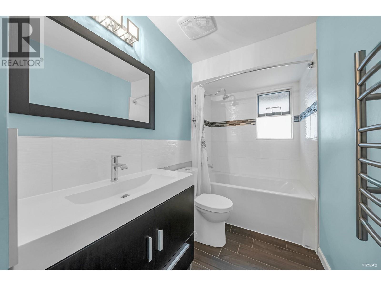 2914 Valleyvista Drive, Coquitlam, British Columbia  V3E 2P3 - Photo 25 - R2977473