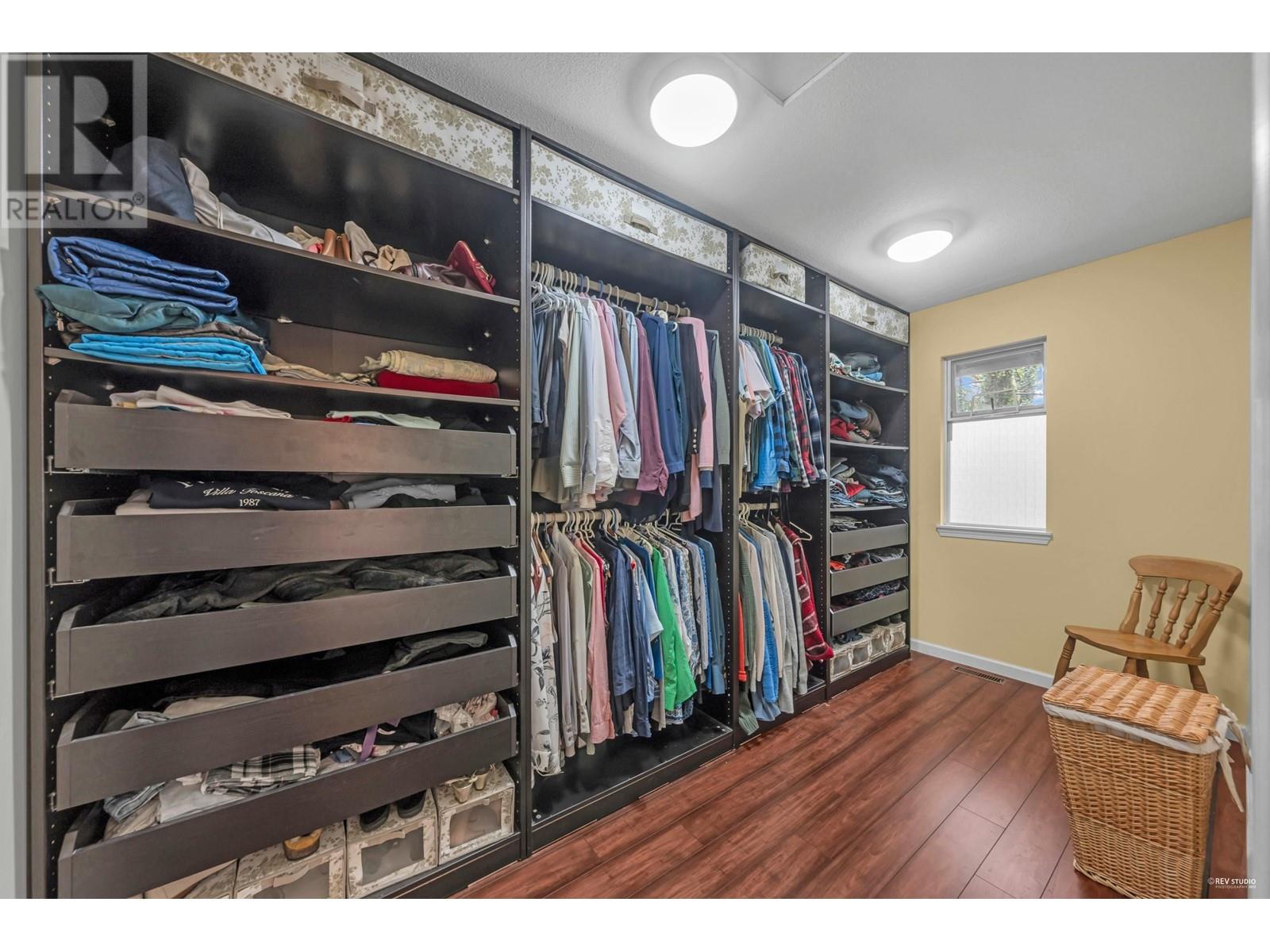 2914 Valleyvista Drive, Coquitlam, British Columbia  V3E 2P3 - Photo 19 - R2977473