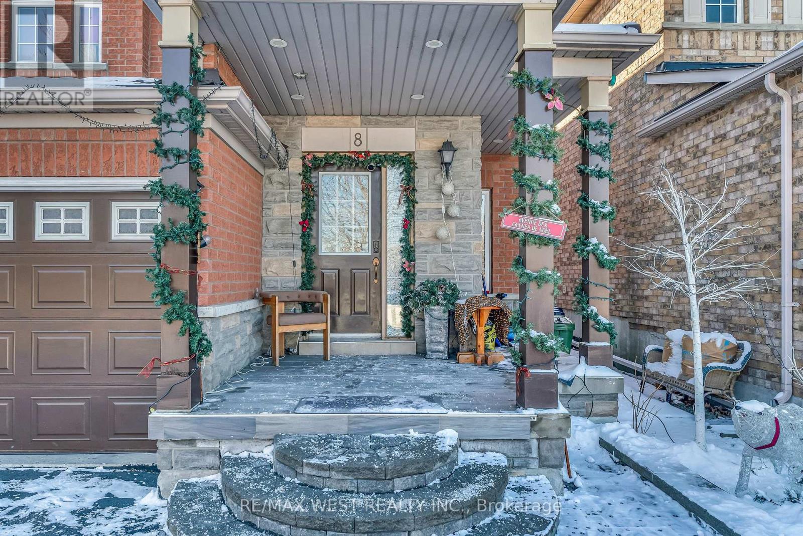 Property at 8 LAMPMAN DRIVE image 4