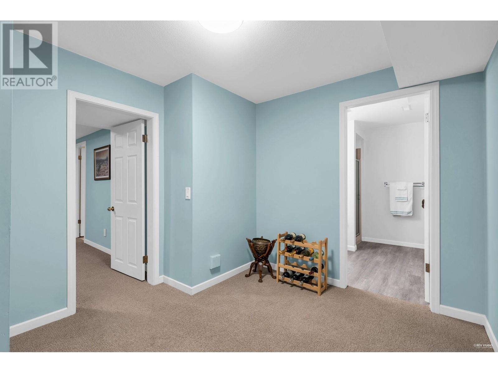2914 Valleyvista Drive, Coquitlam, British Columbia  V3E 2P3 - Photo 29 - R2977473