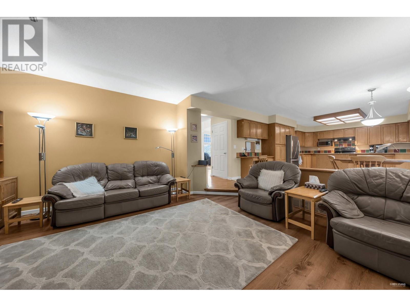 2914 Valleyvista Drive, Coquitlam, British Columbia  V3E 2P3 - Photo 14 - R2977473