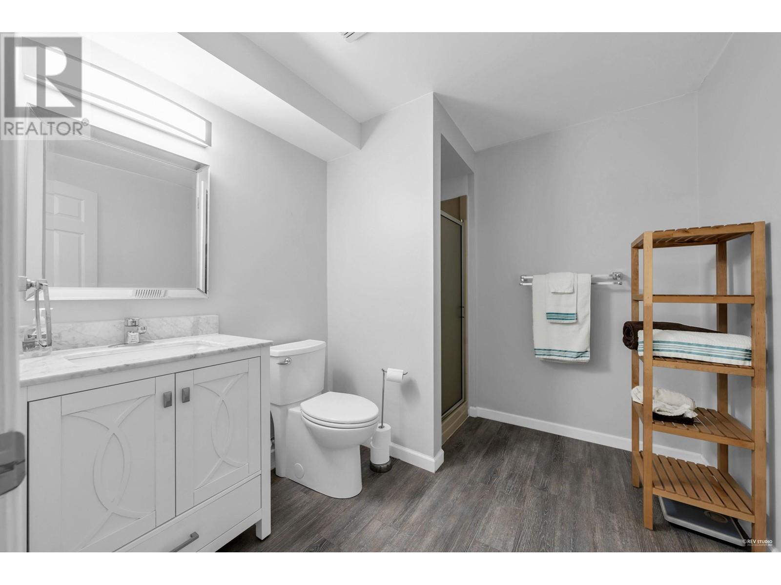 2914 Valleyvista Drive, Coquitlam, British Columbia  V3E 2P3 - Photo 34 - R2977473