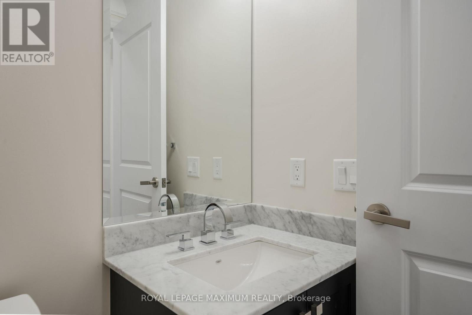 1712 - 9085 Jane Street, Vaughan, Ontario  L4K 0L8 - Photo 11 - N12017540