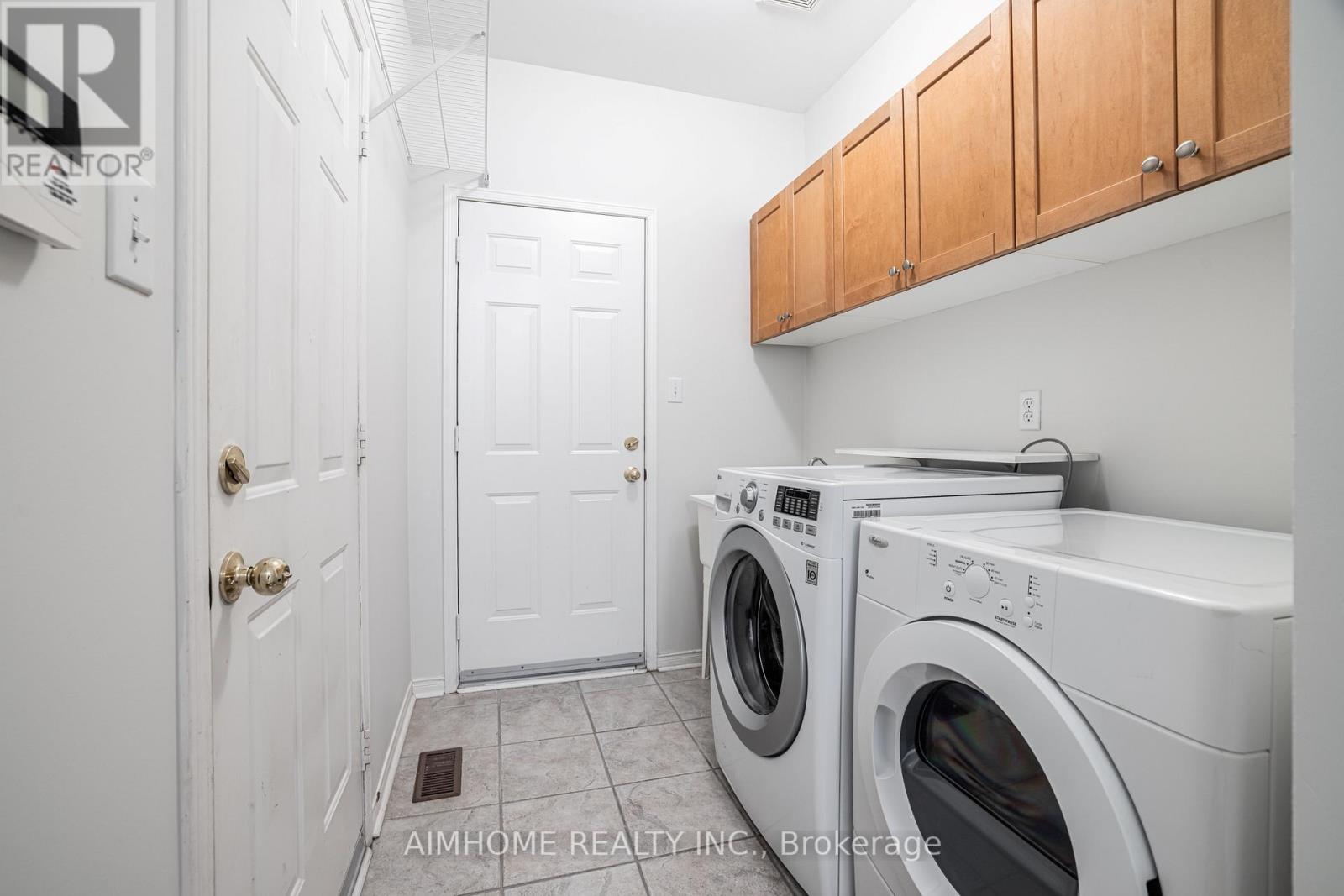 47 Golden Meadow Drive, Markham, Ontario  L6E 1E4 - Photo 22 - N12017573