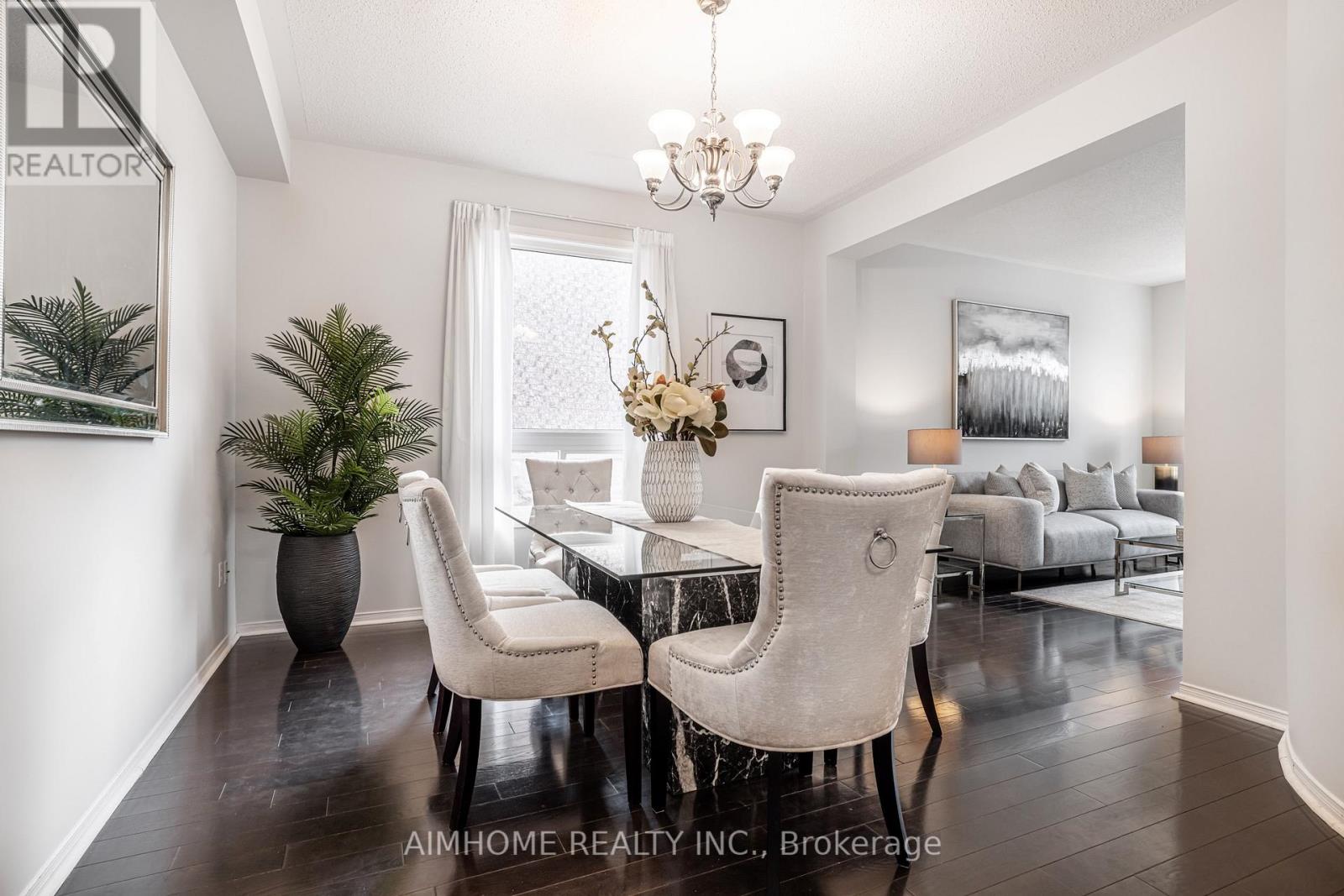 47 Golden Meadow Drive, Markham, Ontario  L6E 1E4 - Photo 7 - N12017573
