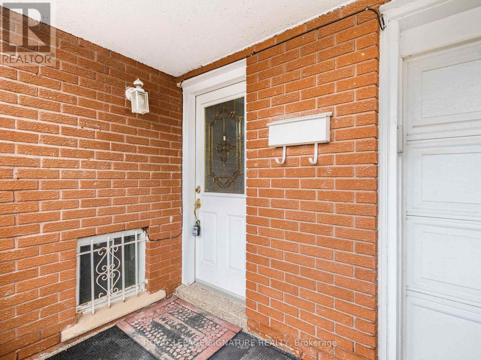 Property at 4172 DURSLEY CRESCENT image 2