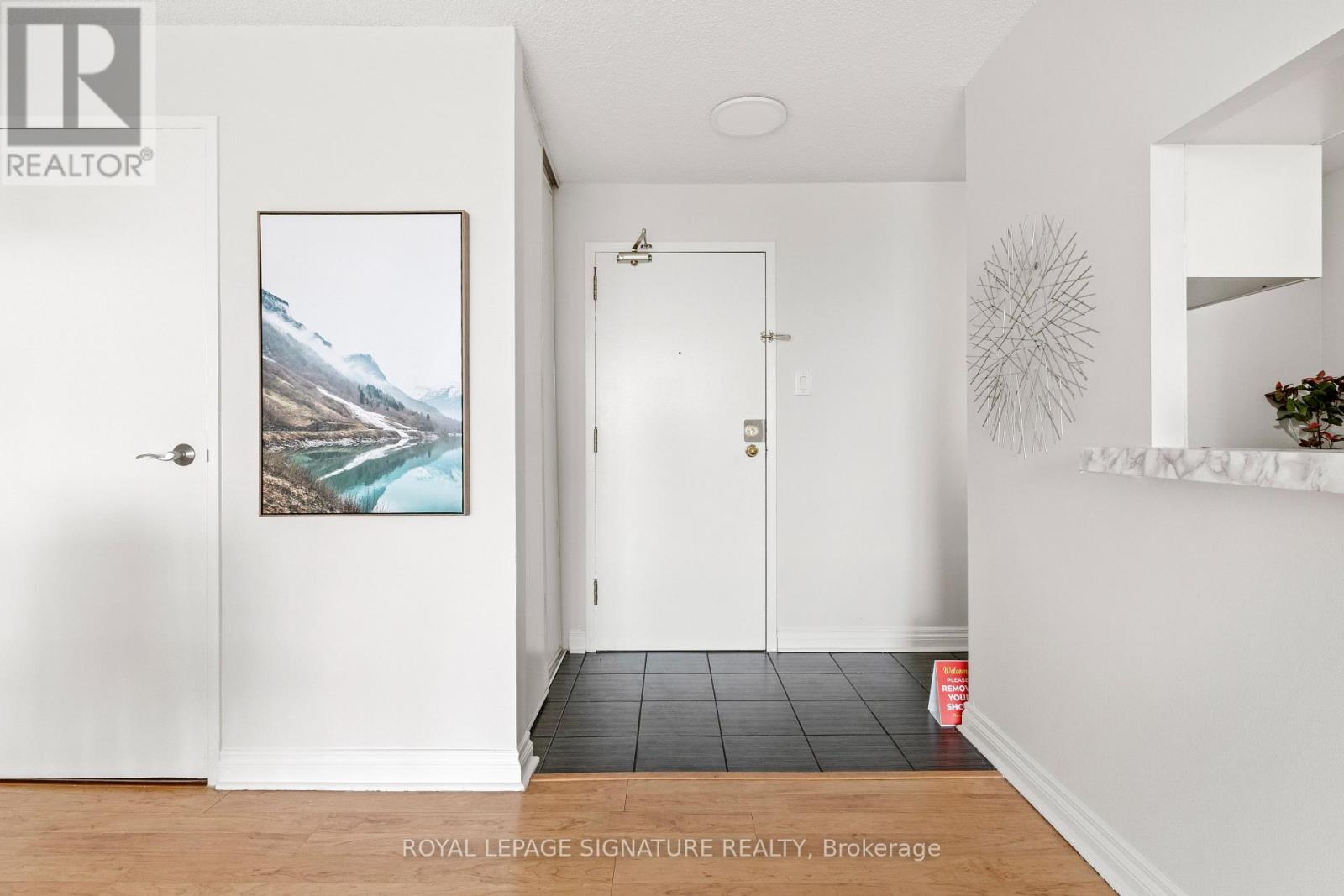Property at 1218 - 35 TRAILWOOD DRIVE image 2