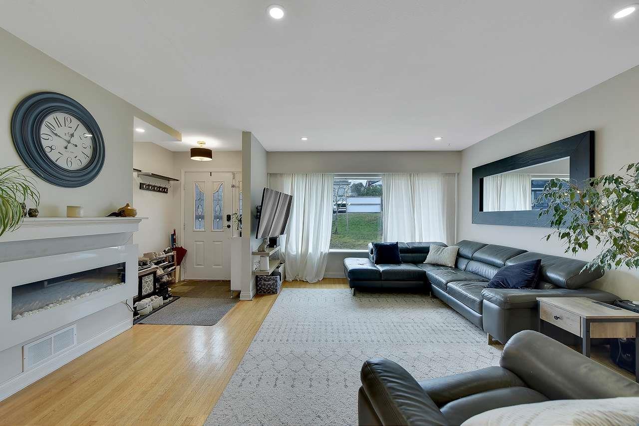 Property at 11173 135A STREET image 5