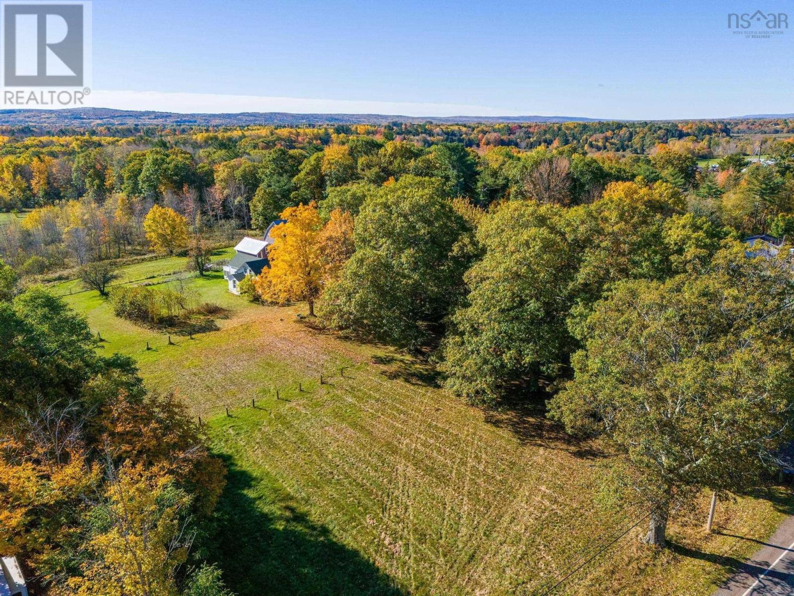 13908 Highway 1, Wilmot, Nova Scotia  B0P 1W0 - Photo 6 - 202504800