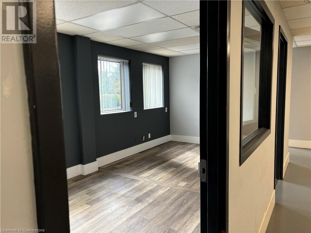 5035 North Service Road Unit# A1, Burlington, Ontario  L7L 5V2 - Photo 9 - 40699069